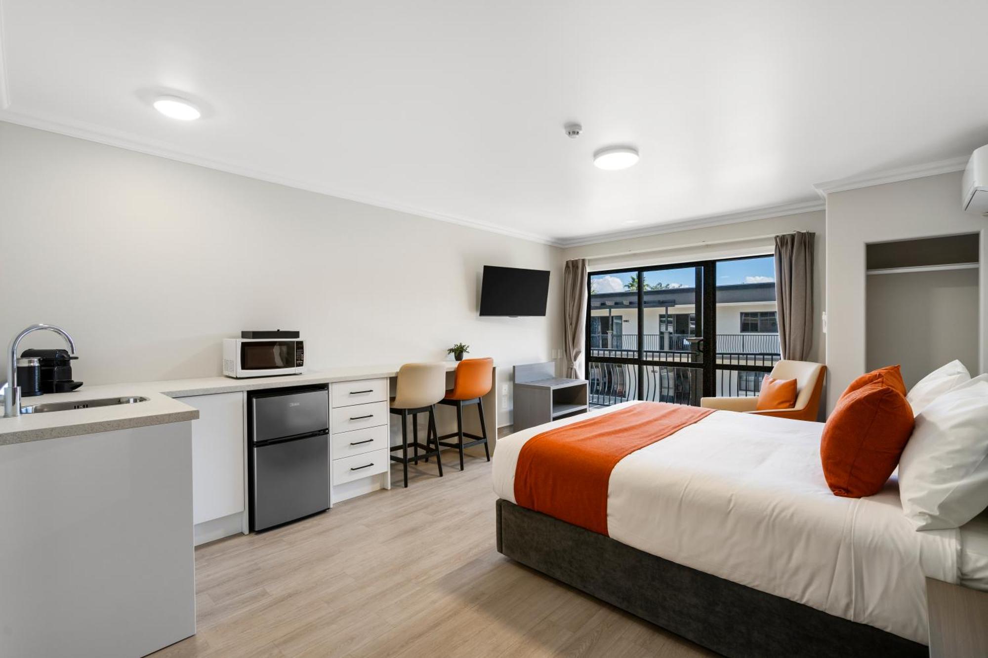Stay 284 Rotorua - Refurbished Modern Accommodation Eksteriør billede