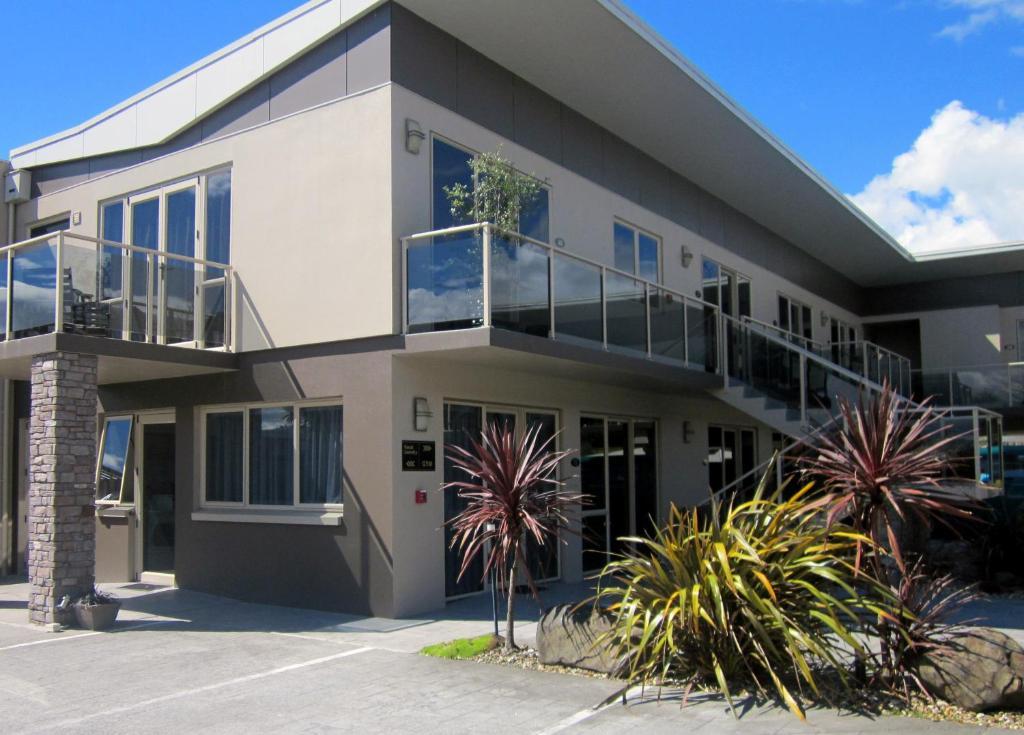 Stay 284 Rotorua - Refurbished Modern Accommodation Eksteriør billede
