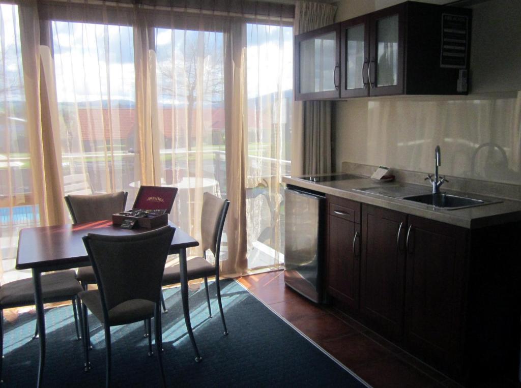 Stay 284 Rotorua - Refurbished Modern Accommodation Eksteriør billede