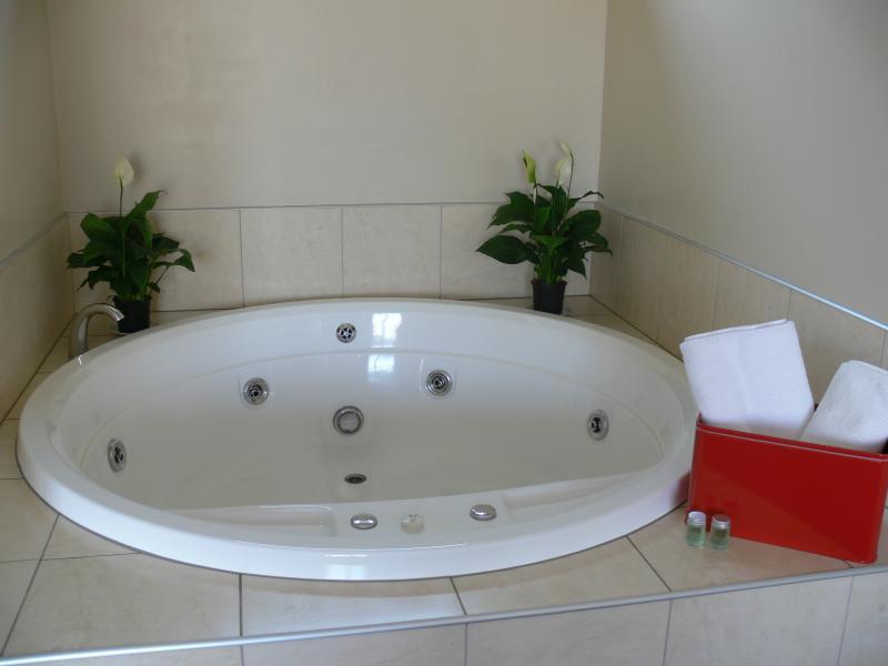 Stay 284 Rotorua - Refurbished Modern Accommodation Eksteriør billede