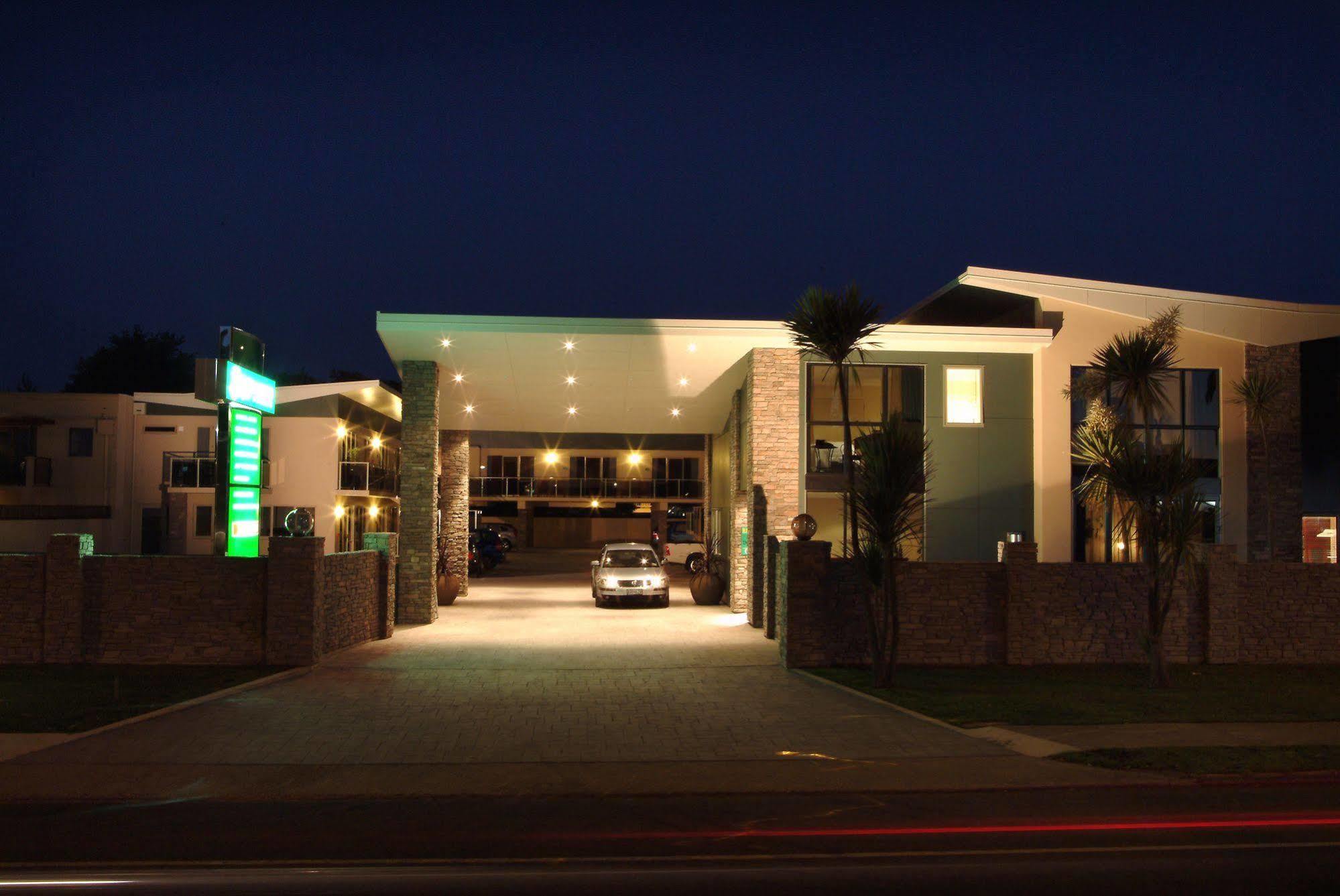 Stay 284 Rotorua - Refurbished Modern Accommodation Eksteriør billede